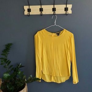 Women’s yellow button-back blouse - size 2